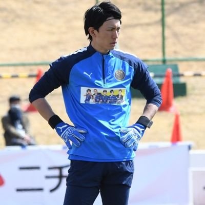 神戸科技→流経大/ドラゴンズ→ヴェルスパ大分→東京武蔵野シティFC/東京武蔵野ユナイテッドFC/サラリーマン兼サッカー選手/2022年シーズンで引退