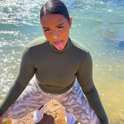 Payton_Roberts0's profile picture. “this is a load of barnaclessss” •Romans 8:18•