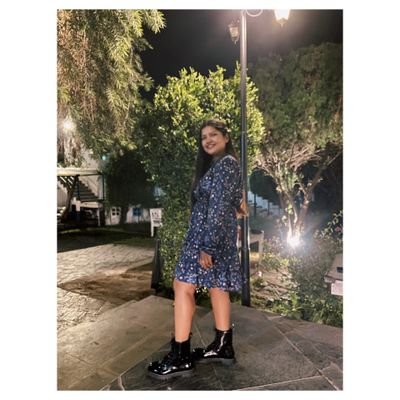 surbhijais0412's profile picture.