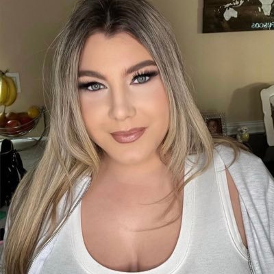 Amandaaxoo's profile picture. 