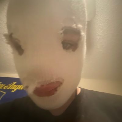 vmos's profile picture. 