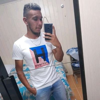 Me permito ser feliz, porque sim, por mim / 25y / Educação Fisica