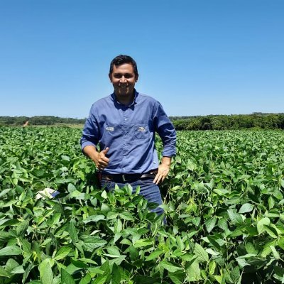 Ingeniero Agrónomo, Esp en Conservación de suelos. Consultor Técnico de Negocios