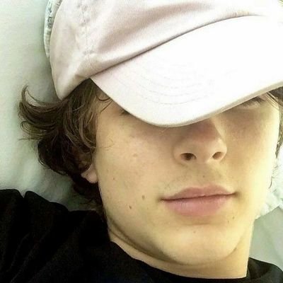 tchalcalendar's profile picture. notifs on. fan account.