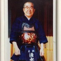 au ガラケー（テレビ見ない歴２０年） (@au35226228) Twitter profile photo