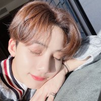 ๐๐๐ (@mmm_yjh) 's Twitter Profile