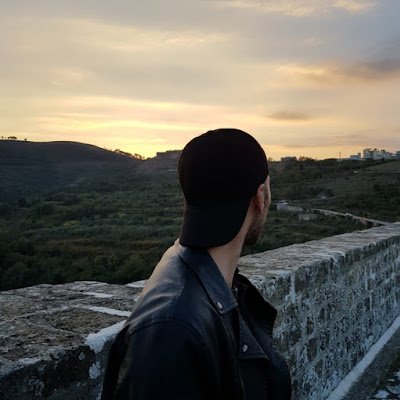 Musicdaily_8's profile picture. 