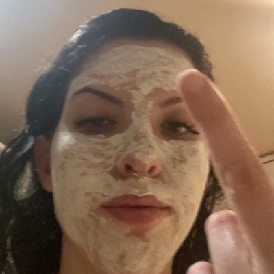 Eriru26's profile picture. 💜🍀