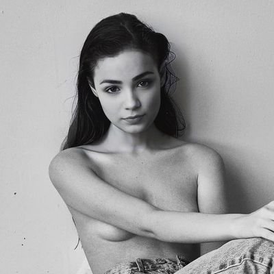 alinak1m's profile picture. ✨NFT collector
♀️23 Y.O