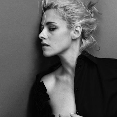 I am here just to support my Queen Kristen Stewart.