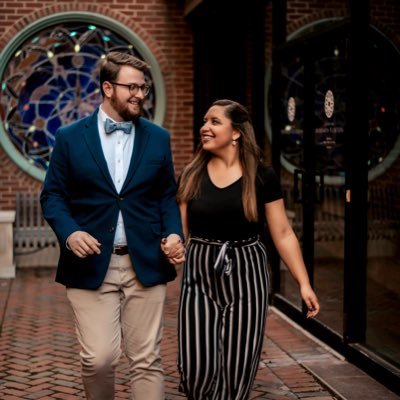 Mezzo-Soprano. Cat mom. Wifey to @NoahBruce99 Venmo: Jasmine-Bruce-95