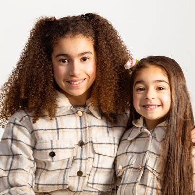 Dedicated mam to 2 beautiful girls 💞 
Dance mom 🩰
Early Years Teacher at Stagecoach 💃
Child actresses
@PeanutsTalent 
Real family models with @ttm_management