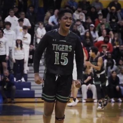 Class of 24’ | 6’5 wing | South Plainfield HS | 4.2 GPA | 1510 SAT