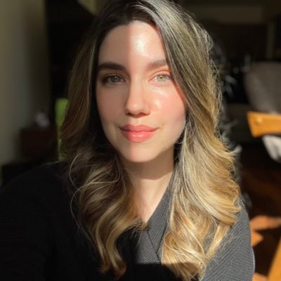 brandimunroe's profile picture. 🎨 Senior Environment Artist on @DestinyTheGame at @Bungie ✨ she/her 🌿 opinions are my own