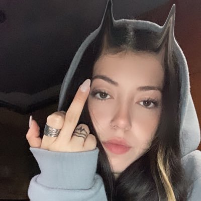 MitreKaryme's profile picture. Me mama Luis Miguel☀️  Hagas los que hagas, quítate las bragas 🥵