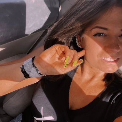 Karavarone's profile picture. #foreveryoung