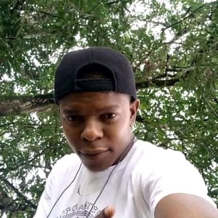 DanielRobertZi3's profile picture. Because I'm essy good person and God loves me