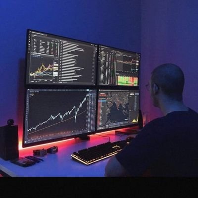 MOMENTUM TRADER