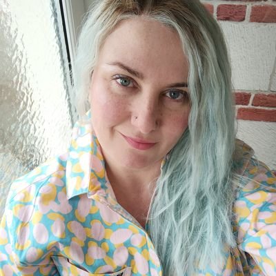 birdsrparadise's profile picture. Environmental scientist, educator, presenter, plant fan, mum, Spanish speaker, forever advocate of raisins off puddings.