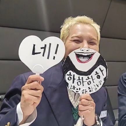 💙💙💙💙
🤐 Account mainly for WINNER but sometimes for kdrama, NCT and other artists that I am interested in