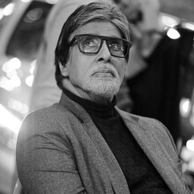 Big Fan Of Amitabh Bachchan..
Being Blessed with His Followback On 5th July 2016. Love you @SrBachchan 😘😘💕💕💞💞💖💖