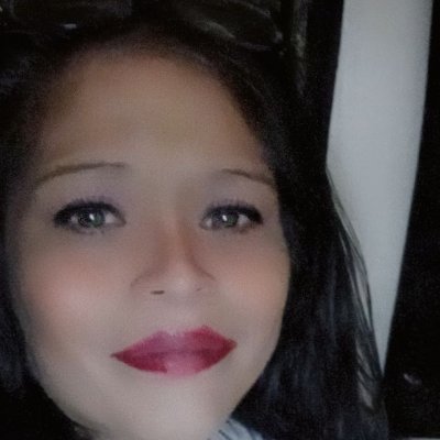 Rosali3M's profile picture. STRAIGHT