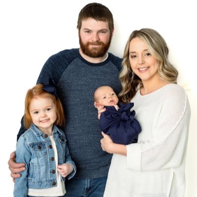 28. Nursery nurse 👶🏼 RNC-OB, BSN📚✏️ Mommy to Olivia Leighton 💕 and Owen Dean 💙
