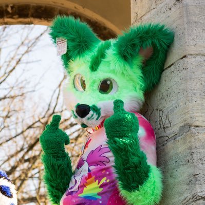 a german Neon green fox (speaks german and english), sometimes NSFW