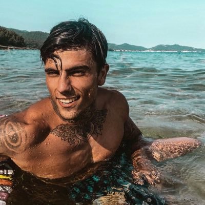 Clinical Psychologist & Yoga Teacher Lover of good music and deep conversations 🧘♂️ YouTube: Savvas Kalfas