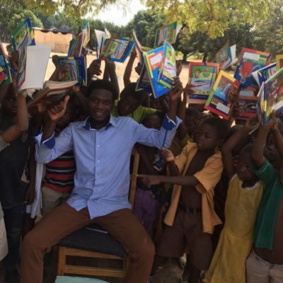 A well trained facilitator teaching in a Primary Sch .||Girl-Child Education Advocacy|| ||Team Education For All || Teacher- Learner Relationship || 🇬🇭GHANA