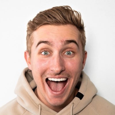 YouTuber with 1 Million Subscribers 🎥 TikTok 7.7M 📱Personal Business email: Ericstrukbiz@gmail.com📩