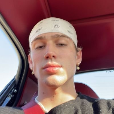 kjdp_miaaa's profile picture. 