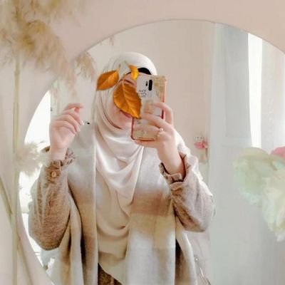 ما كُنّا
لنُحِبَّ
أسمائنا
بهذا
الشكل ،
لولا
نِداءُ الأحِبَّة🧡.