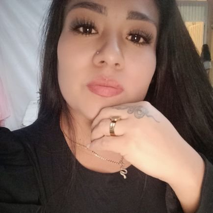 la vida está llena de obstáculos, solo los más fuertes sobreviven, así q ah darle duro y con todas las ganas para ser lo q siempre quise ser!!!!!