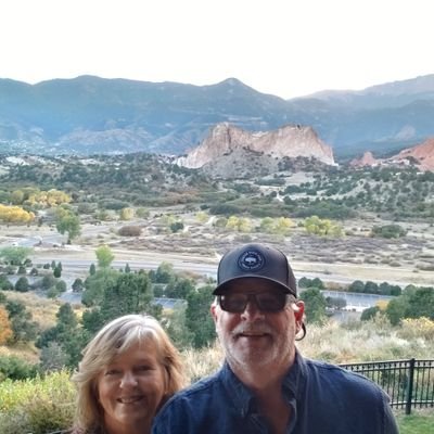 BoomerGoneCrypt's profile picture. Love to learn,Family Man, Master Electrician, # Bitcoin 😎😎, # Link