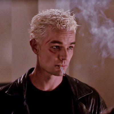 out of context photos of spike from buffy the vampire slayer!