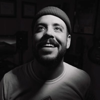 Sound mixer in Film/TV. twitter voyeur. more active on IG @thinkingbeing.
