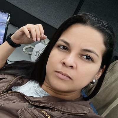 maholys_varela's profile picture. no hay rosas sin espinas
😝😜