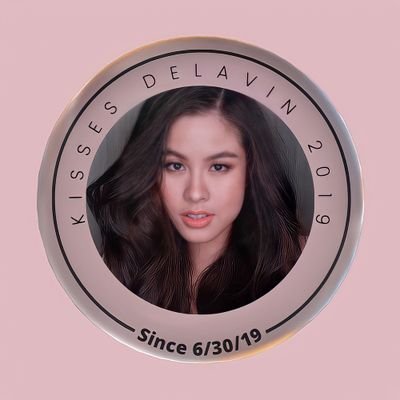 Kisses Delavin related tweets.