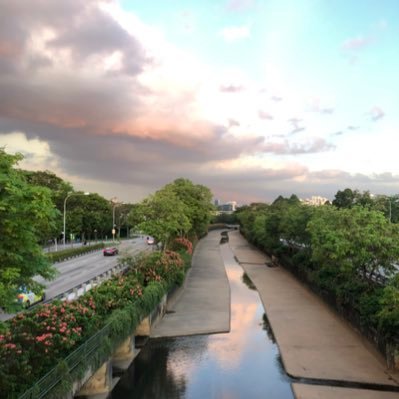 benchelle32's profile picture. simple and happy person:)