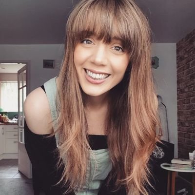LucyCKnott Profile Picture
