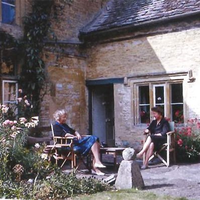 @ahrcpress funded research project uncovering women's contribution to post-WW2 landscape architecture at @LivUniArch led by @lucaknorr and @CamillaAllen.