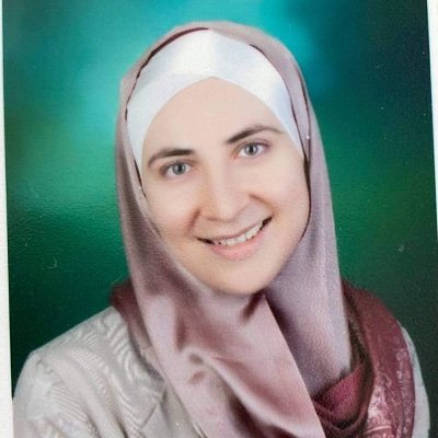 صحفيّة مستقلّة متخصّصة في شؤون البلقان، ومترجمة من البوسنيّة للعربيّة