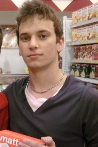 Matt_Guedes's profile picture. Não sigo tendências.