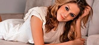 Fa Clube @Sophiatocontigo Dona: Thaina Adriely ____ Minha diva @sophiaabrahao minnha tepenicaa