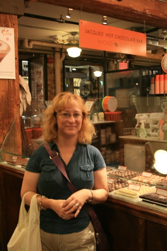Montessori Mom and Teacher, DC native, huge fan of DC sports, pastry chef hopeful, lover of good chocolate and many pastas. Thnx for listening.