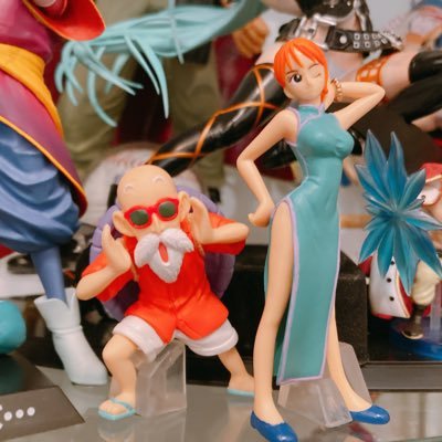 ワンピースとドラゴンボールのフィギュアが好きです。雑食です。無言フォローすみません。基本見る専ですが、フィギュアの見聞を深めたいのでたまに呟きます。