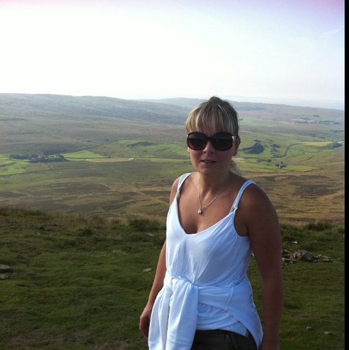 mojitoval's profile picture. 