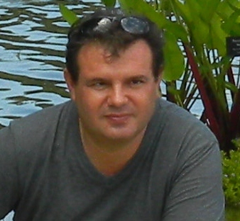 Husband, dad, author, poet 
https://t.co/aBjnxIIw6e…