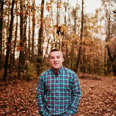 Hi! My name is Grant Thompson, and I'm an aspiring Graphic Designer! Let me know whatcha think!